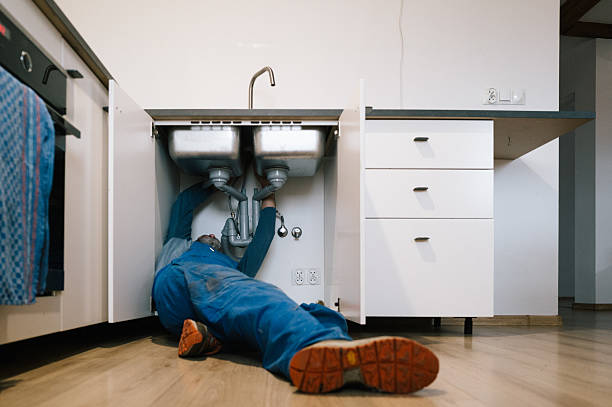 Professional Drain Cleaning technician working in Santa Clarita, CA